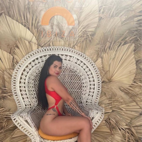 Hoy quiero sentir tu calor recorriendo mi piel.