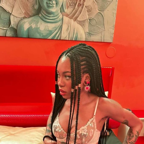 Jazmin, morena y cachonda