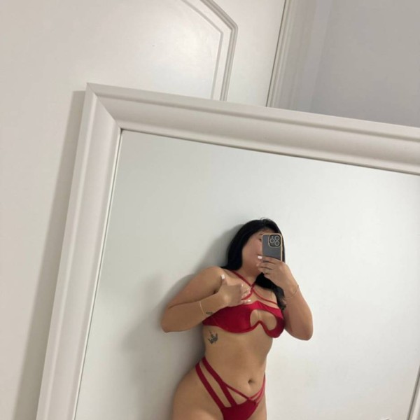 Catalina, hermosa modelo colombiana en marbella