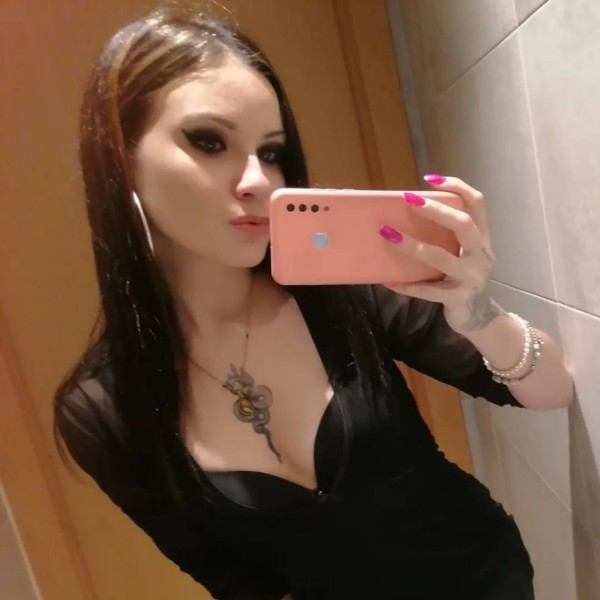 Debora fox, quiero usar mis manos para complacerte