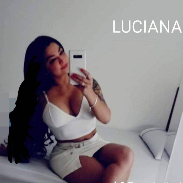 Esplendida luciana, coqueta ardiente