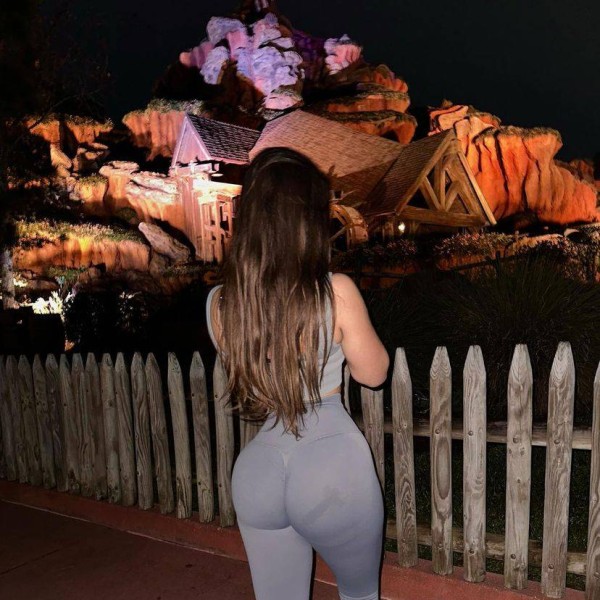 Paula. joven y sensual