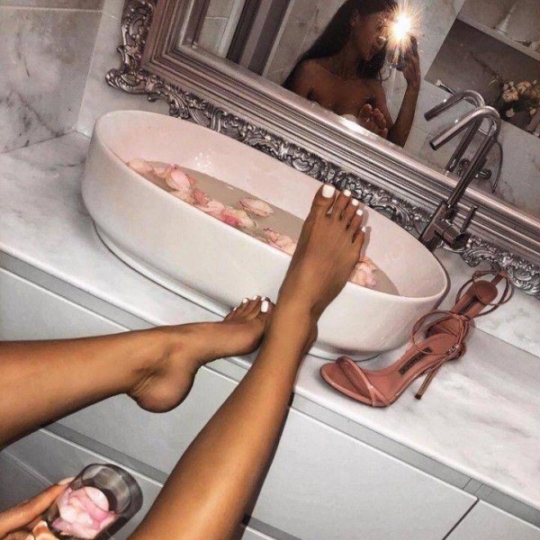 Piso de lujo busca chicas en madrid y barcelona
